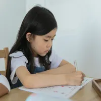 Shanghai Moms Chat 上海妈妈嘎山湖 artwork