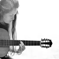 Conciertos en el Living artwork