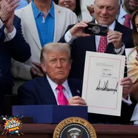 Look Forward | Progressive Political News artwork