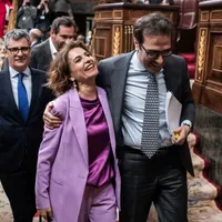 Con ánimo de lucro artwork