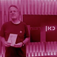 מה שכרוך Under Cover artwork